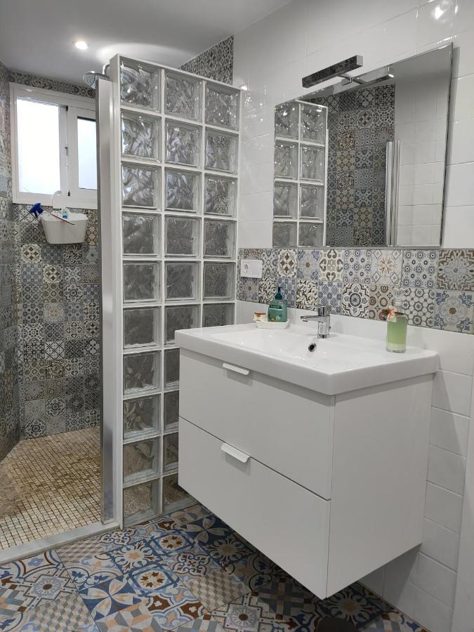 בית הארחה מיחאס 	La Casa Del Barrio מראה חיצוני תמונה