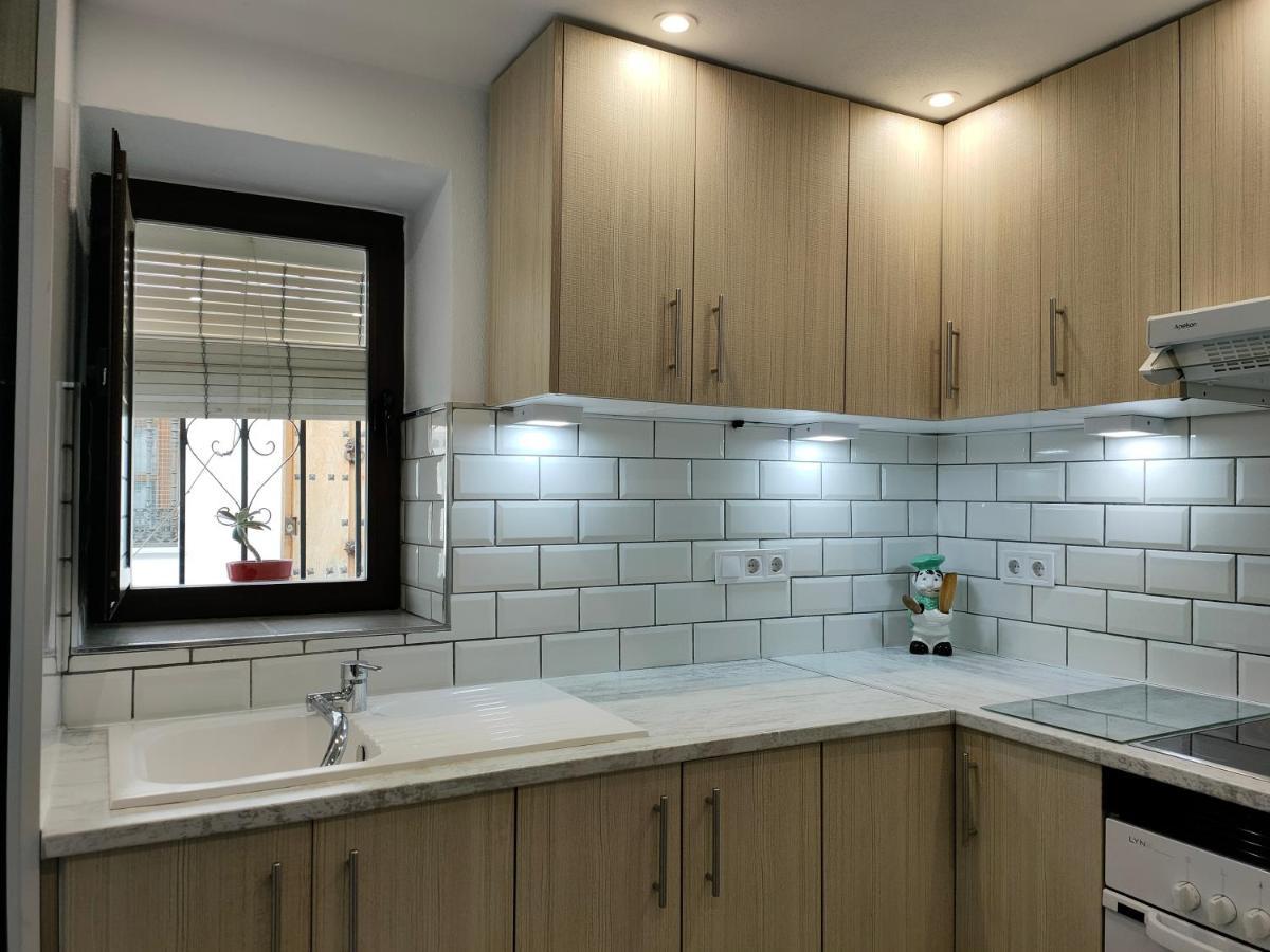 בית הארחה מיחאס 	La Casa Del Barrio מראה חיצוני תמונה