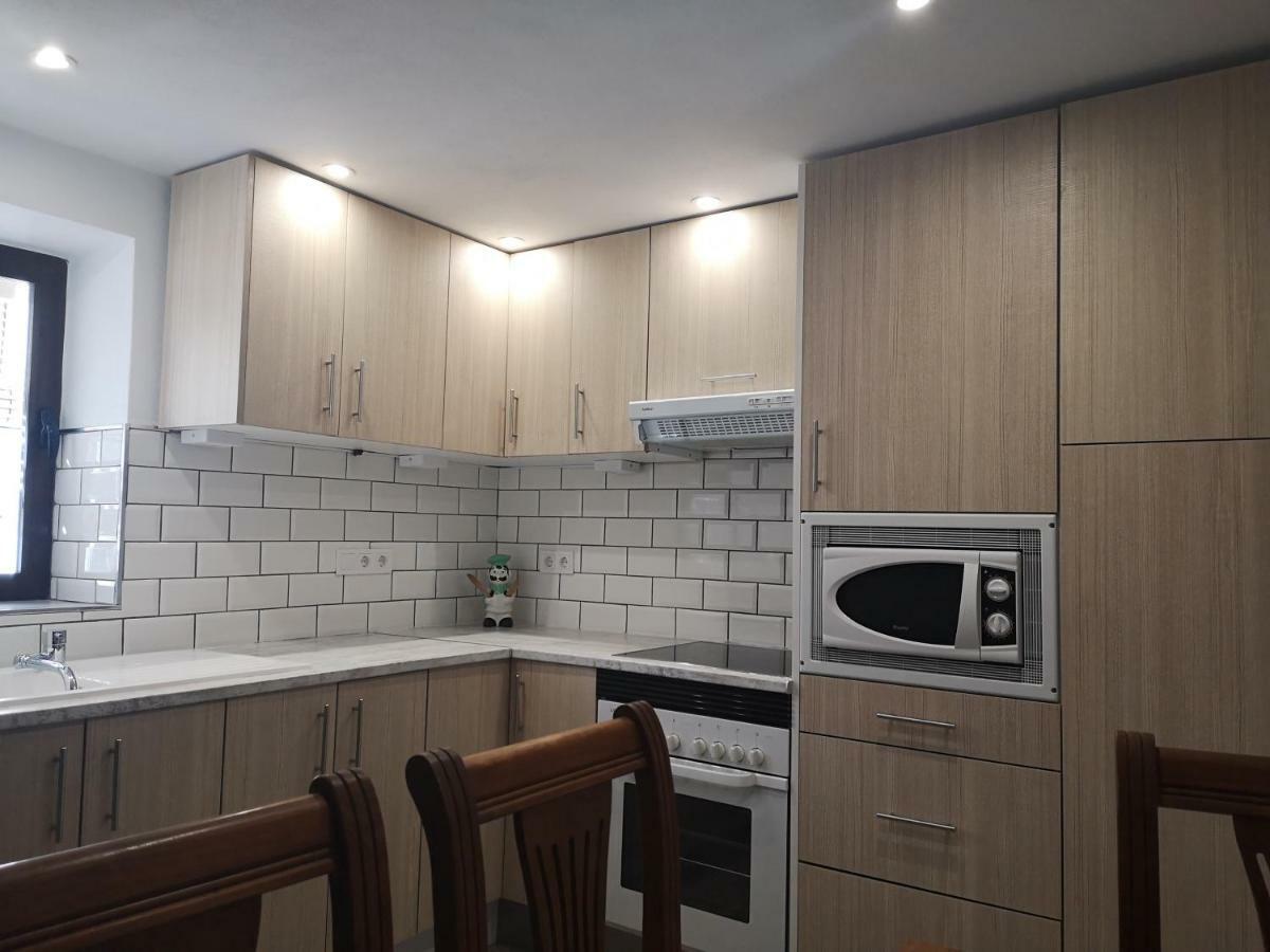 בית הארחה מיחאס 	La Casa Del Barrio מראה חיצוני תמונה