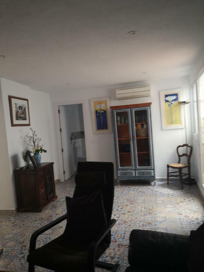 בית הארחה מיחאס 	La Casa Del Barrio מראה חיצוני תמונה